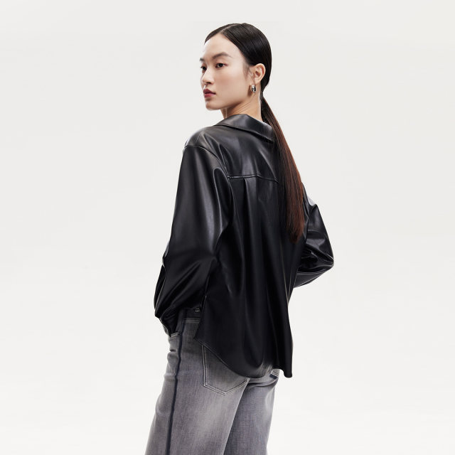 Vero Moda shirt 24 autumn holiday two pieces knitted imitation leather three-quarter sleeves spliced ​​half turtleneck lapel 324331009
