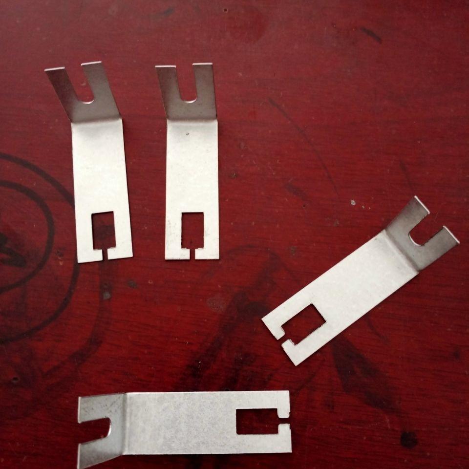 吊顶材料烤漆龙骨 烤漆龙骨配件烤漆直吊38 50反烤漆挂件