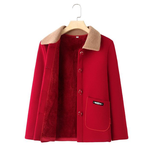 Middle-aged mother autumn and winter mink velvet coat short fashionable middle-aged and elderly woolen top 2025 new