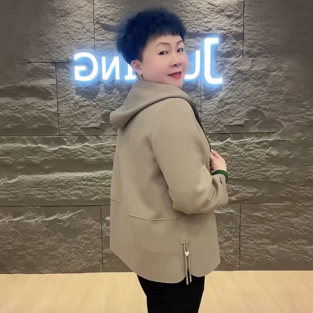 2025 Spring New Fashionable Loose Comfortable Top Large Size Mom's Casual Short Trench Coat Jacket