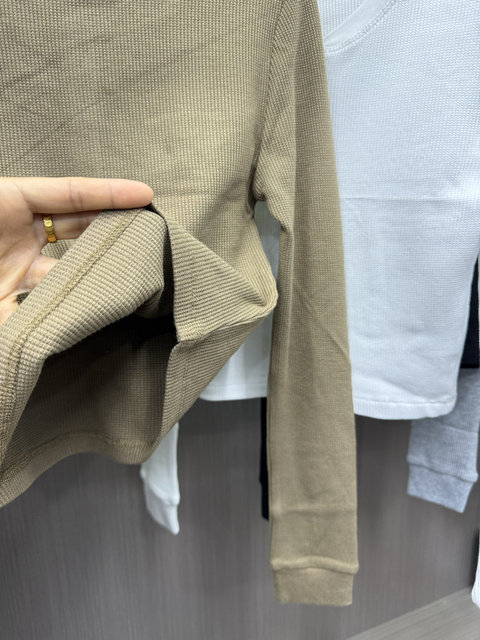 
Original women's clothing 2025 spring new round neck long-sleeved bottoming shirt women's button slim top