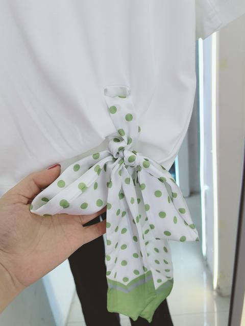 Be good 2025 letter printing white short-sleeved T-shirt for women with slim slim and sweet and spicy top

