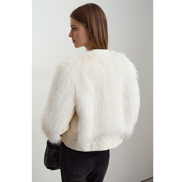 Amii2024 winter new style modern warm V-neck imitation fox fur fur coat women's metal buckle loose top