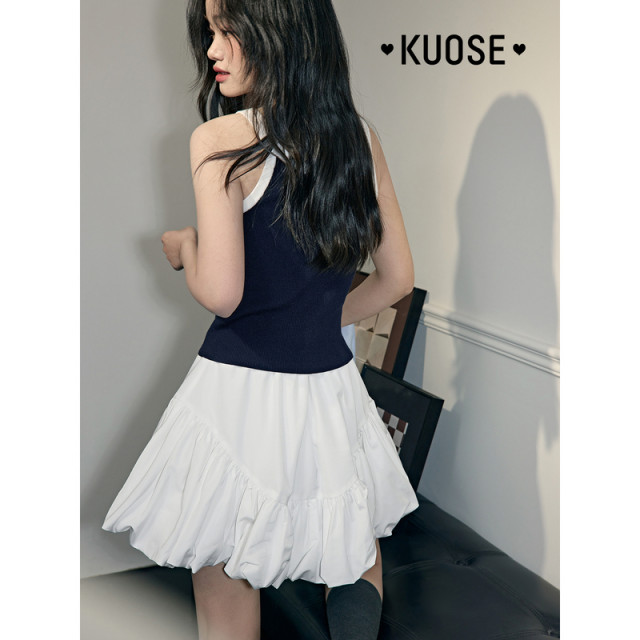 Wide color navy blue sporty slim suspender vest for women 2025 spring and summer new apricot v-neck short top
