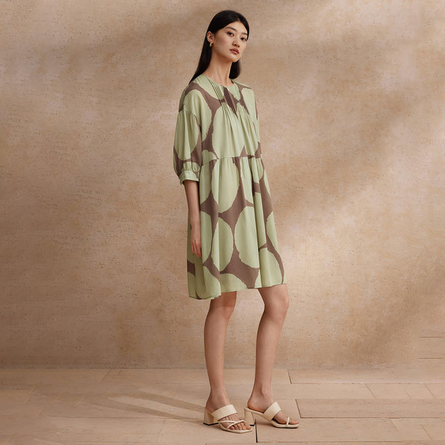 Broadcasting temperament round neck dress women's shopping malls in the same summer new casual loose and fashionable long skirt BDR2LD1152
