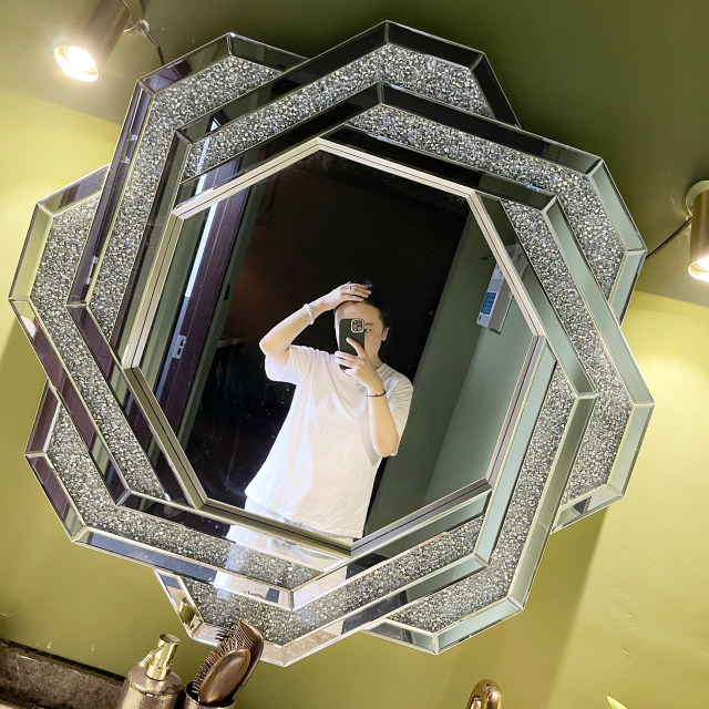 European -style light luxury bathroom mirror wall -mounted bathroom mirror restaurant edge porch art fashion decorative mirror inlaid diamond alien
