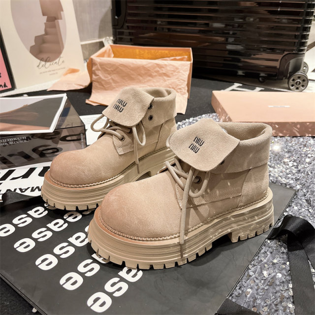 European matte leather Martin boots 2025 new letter lapel motorcycle boots big yellow boots two-wear sponge cake women's shoes