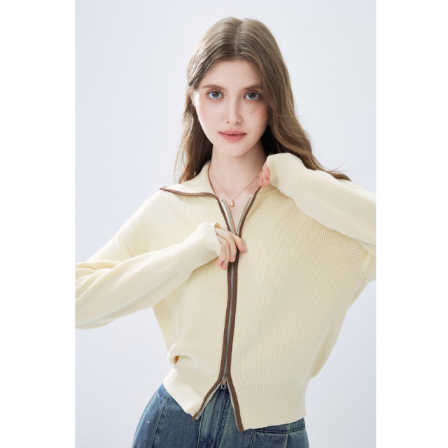 Qiushui Yiren simple and versatile knitted cardigan 2025 early autumn new women's double zipper lapel long-sleeved sweater