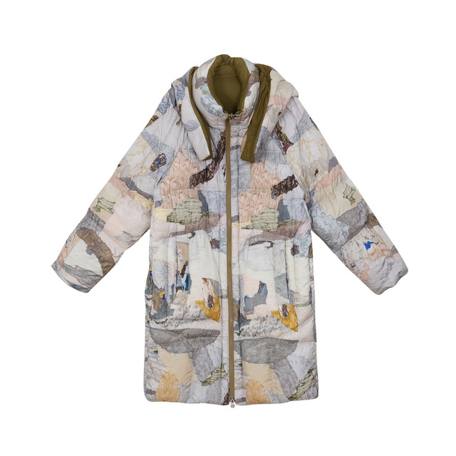 
The answer to the mystery is that women's winter style retro hooded loose mid-length duck down jacket 244MY1527