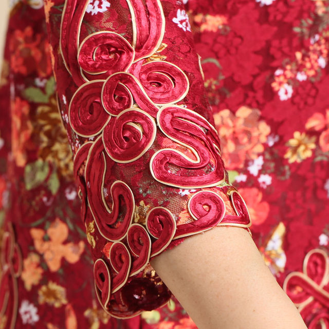 Middle-aged and elderly women's spring ethnic style lace embroidered bottoming shirt for mothers autumn three-quarter sleeve T-shirt with extra fat