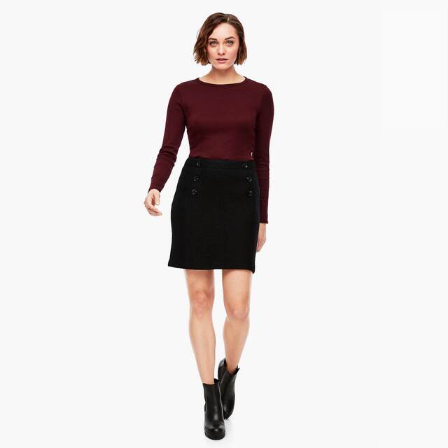 German single winter new product button decoration wool thick hip skirt short skirt women commuting leisure
