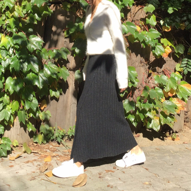 2024 autumn and winter new knitted skirt for women retro style sexy slit hip skirt high waist slim pencil skirt