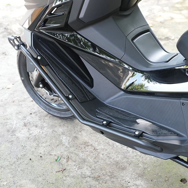 ZC is suitable for Sanyang Cruise 250 guard bar bumper anti-fall bar modified anti-collision exhaust pipe anti-collision guard bar