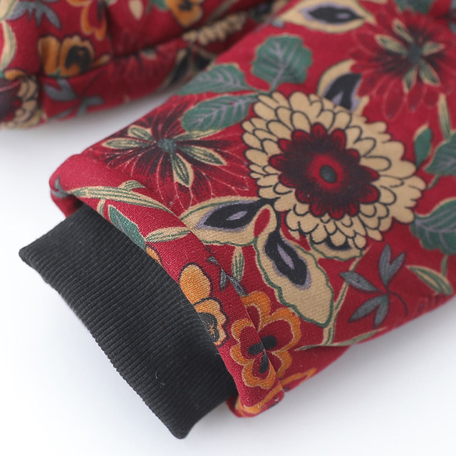 Grandma's winter clothes plus velvet thickened cotton jacket for middle-aged and elderly women's hooded short mother's cotton jacket for old ladies