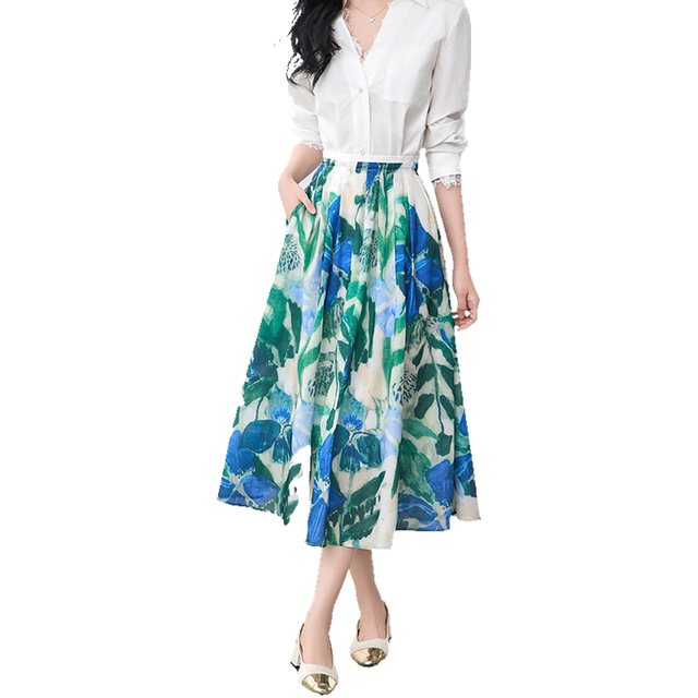 2506312-High-end French commuting printed tinsel-meat vacation style skirt with large swaying women's summer long skirt with southern oil
