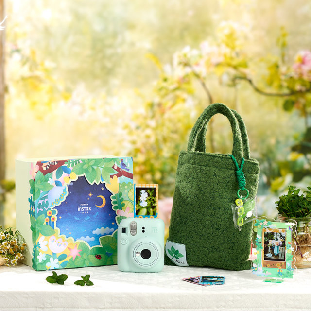 Fuji's one-time imaging mini12 flower and her gift box contains 10 flower photo papers SF Express shipment