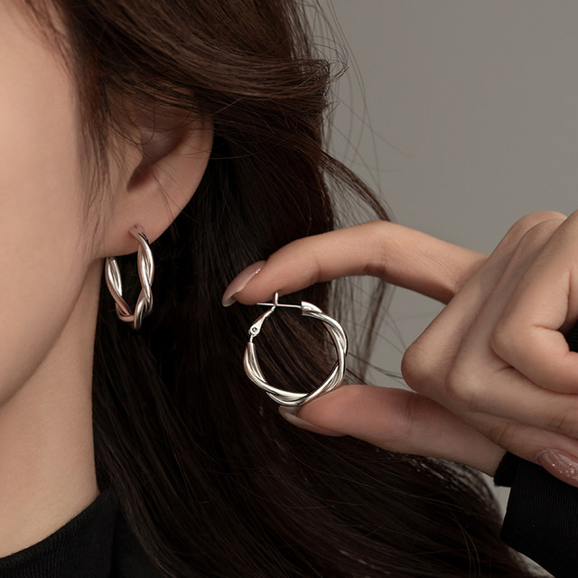 999 silver twist earrings niche new 2025 hot earrings for women light luxury high-end earrings