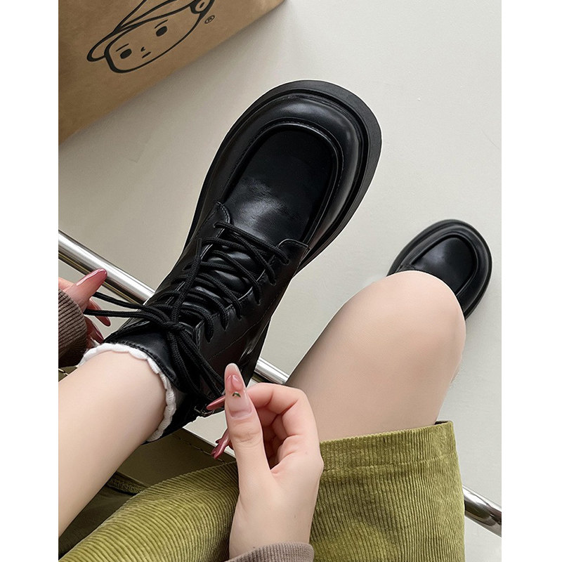 botines negros de terciopelo