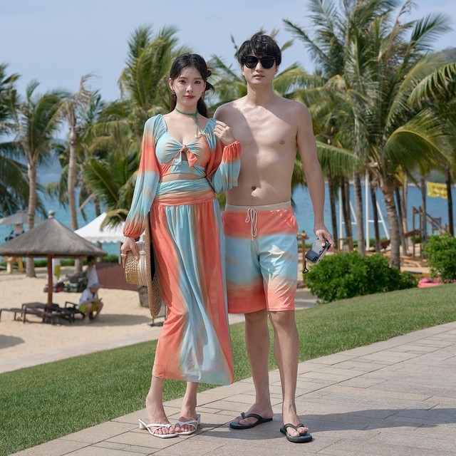 Ins style couple swimsuits, small breasts, sexy split bikini triangle three-piece swimsuit, women and men's beach pants