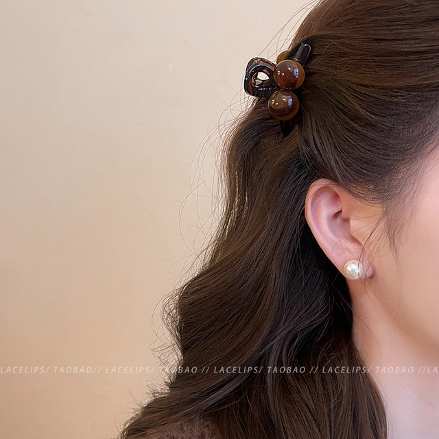 2025 new amber -colored cherry cherry grabs princess head bangs hair clip hair clip clip shark pinch hair decoration female