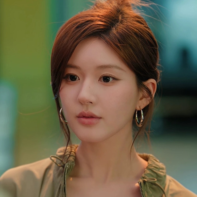 
Xu me dazzling Zhao Lusi and Xu Yan's same style silver plain large earrings for women, high-end earrings, temperament earrings and earrings