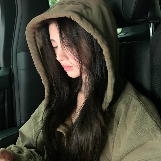Ju Jingyi's same Korean style oversize American solid color high street fashion trendy hooded sweatshirt to make women slim and loose
