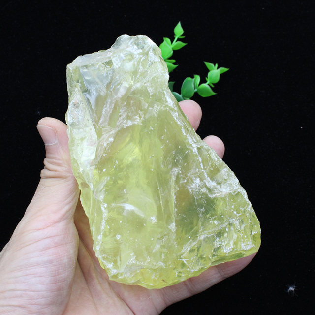 Ruhongyiwuyitu natural citrine rough stone large ore wool paperweight yellow stone gemstone ornaments