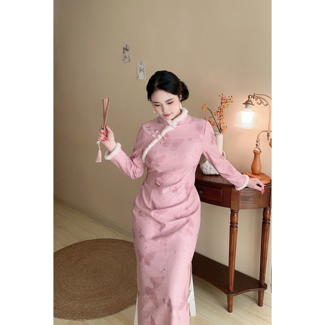 Pink/purple velvet thickened large size fat mm white Chinese cheongsam dress with fur collar