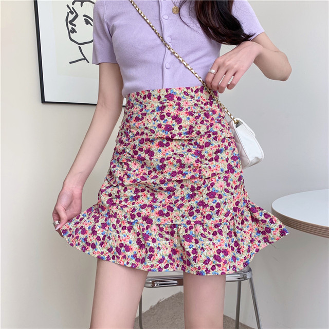 Pear-shaped floral skirt for women in summer large size high-waisted ruffled short skirt covering hips to make them look slim fish tail hip-covering skirt