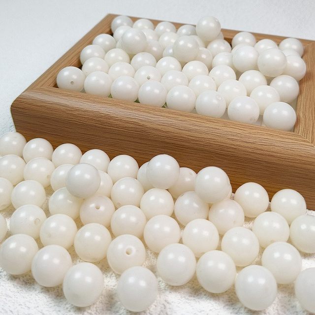 Natural white jade bodhi root loose beads round beads barrel beads apple beads handmade DIY cultural beads Buddhist beads rosary beads bracelets with beads
