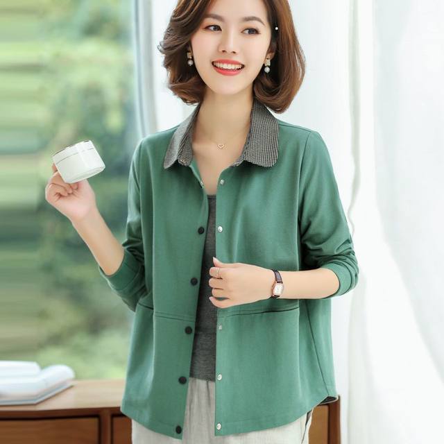 Spring and Autumn Small Thin Jacket Women's Polo Collar Mother's Clothes Middle-aged and Elderly High-end Tender Button Long Sleeve Top
