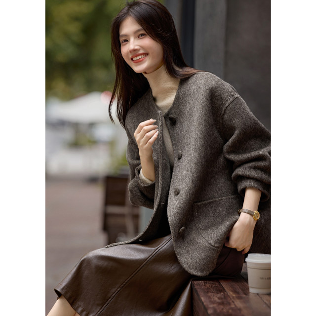 DUSHU 74.4% Sheep Wool Plus Size Hepburn Style Wool Coat 2024 Winter New Versatile Commuting Long Tweed Black Jacket 24DS84179 main image 0