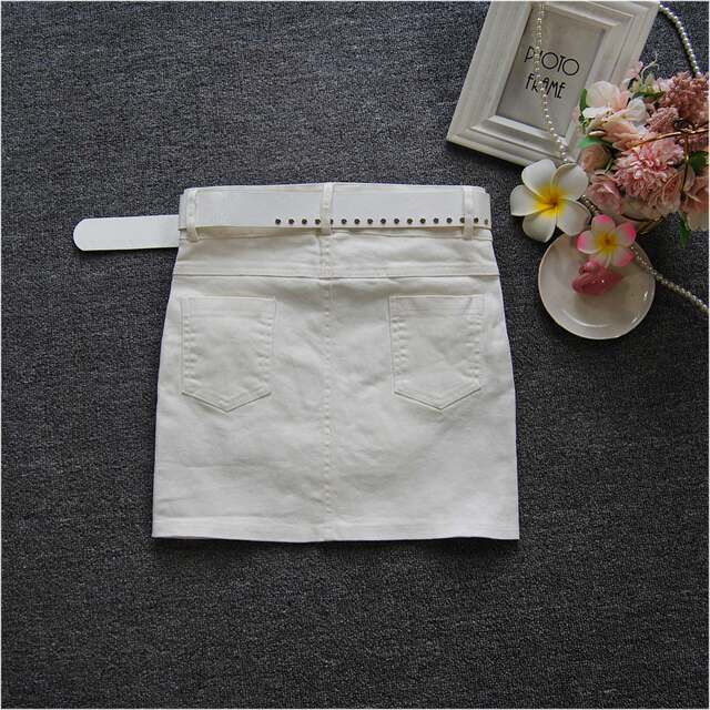 Denim short skirt for women in spring and autumn new fashionable high-waisted skirt with hips and small lace-up white short skirt for belt
