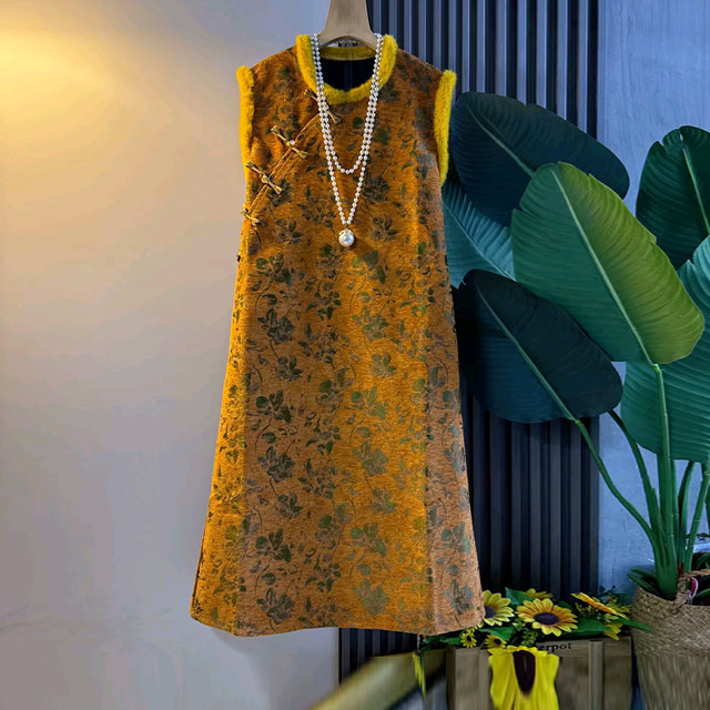 Fat girl plus fat furry oblique buckle flower vest skirt French plus size women's temperament retro style autumn and winter skirt