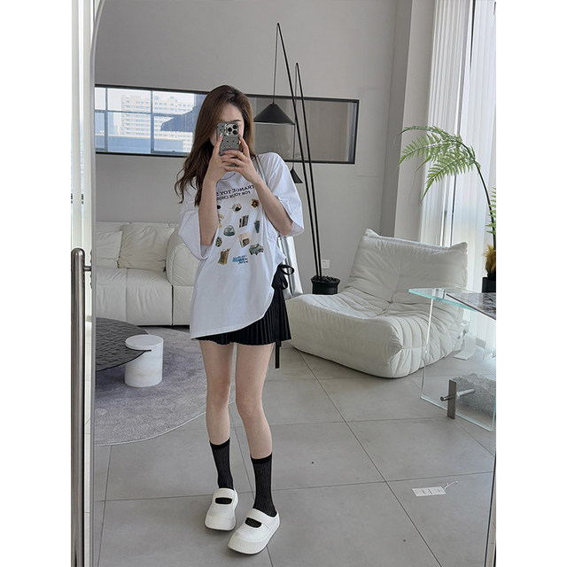 Momo Big Sister New Gray T-shirt Women's Loose Round Neck Top Cartoon Printed Half Sleeve Age Reducing Niche T-shirt