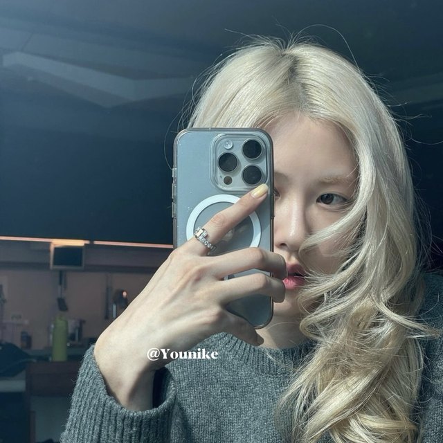 Park Caiying ros same style simple transparent magnetic wireless charging suitable for iPhone16pro/15promax protective case Apple 17air mobile phone case 17promax protective case 13/14 case