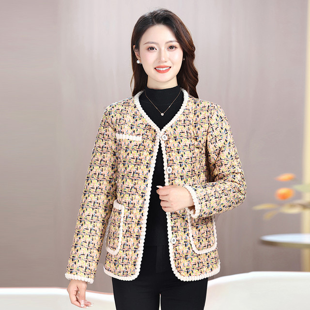 New style autumn and winter velvet warm cotton coat for middle-aged and elderly women, mother's winter coat, small fragrant style jacket, foreign style short top