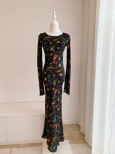 Australian Niche 2025 new slanted silk print with long sleeves slim and slim temperament long dress for women