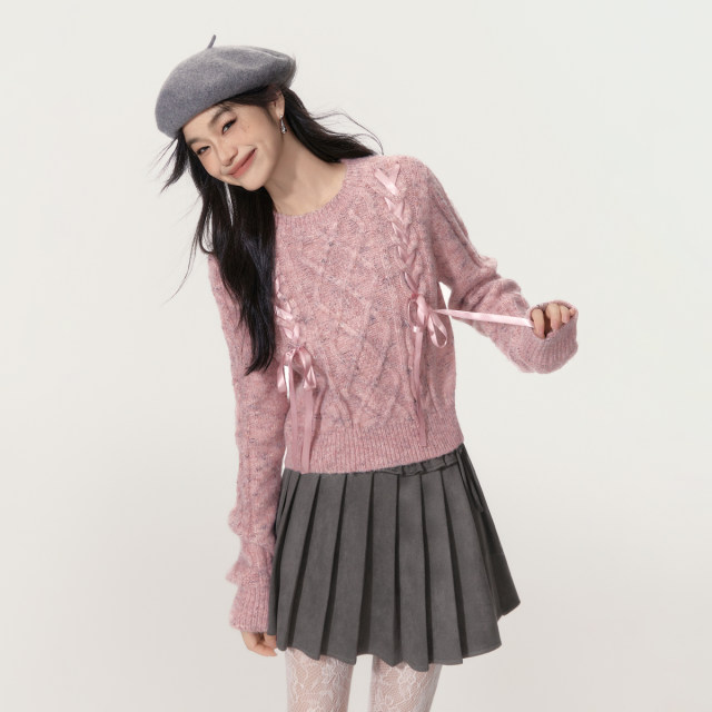 EPTISON retro girl style sweater 2025 spring new round neck loose sweet atmosphere warm top
