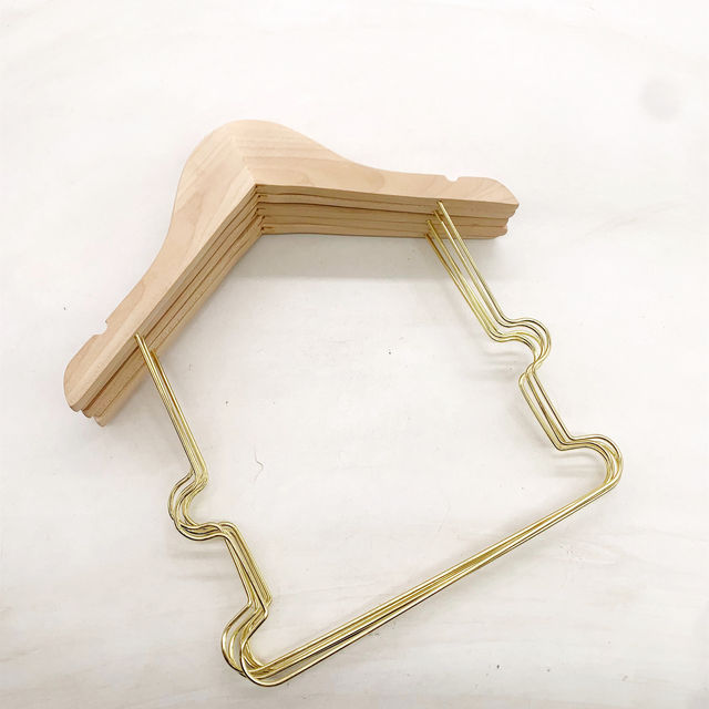Mother and baby store children's seamless all-in-one clothes hanger infant and toddler solid wood suit clothes hanger children's clothing store home wooden clothes hanger