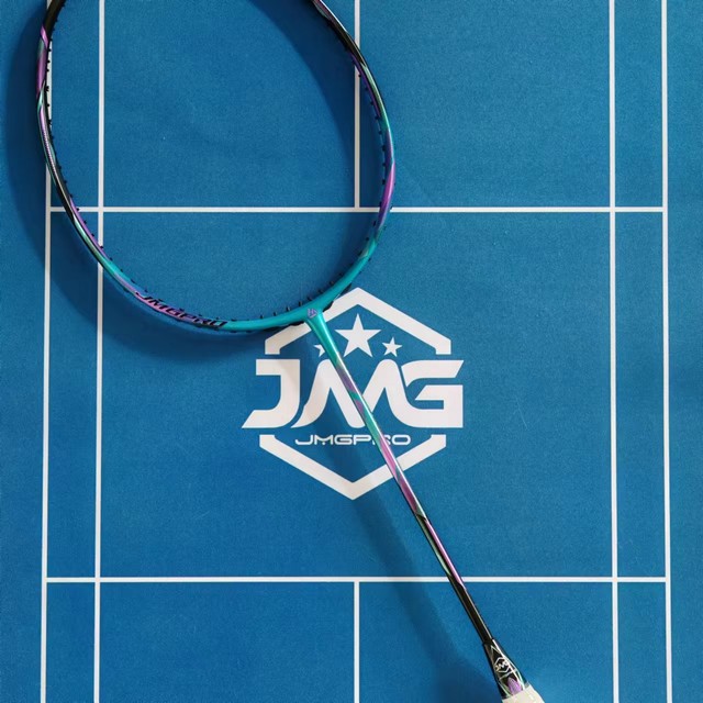 Break AK-NF700 new color speed balanced badminton racket chicken ...