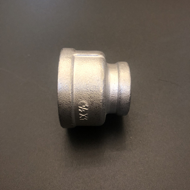 201 stainless steel precision cast internal thread fasteners/water pipe joints/plumbing accessories/4 minutes 6 minutes 1 inch 3 inches