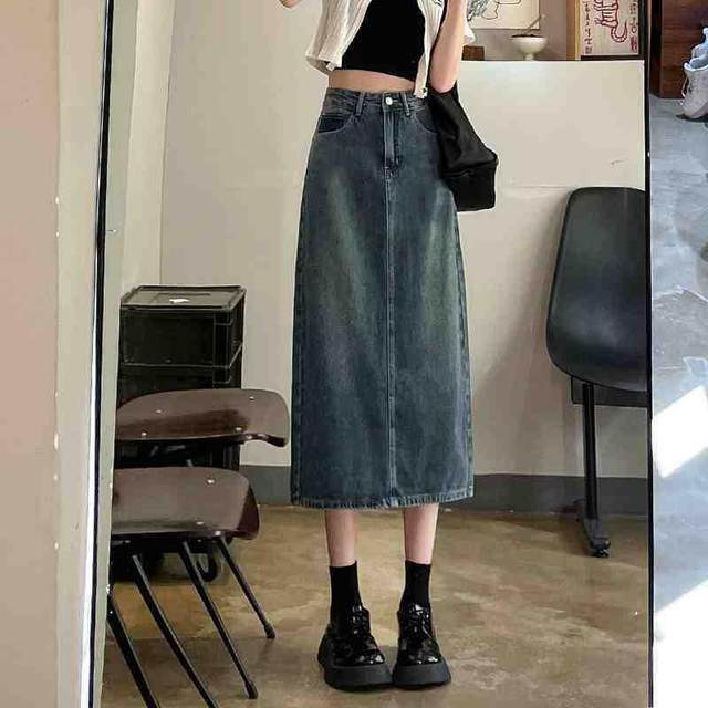
Retro slit denim skirt for women in summer thin 2024 new high-waisted small A-line hip-pack midi skirt