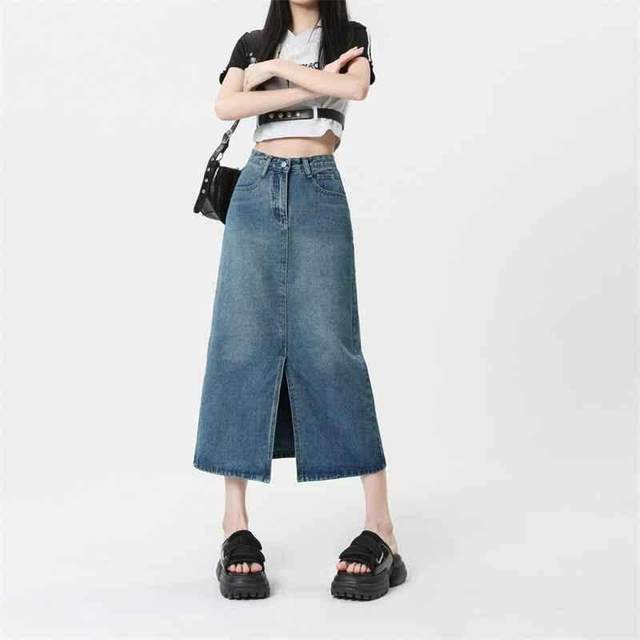 
Retro slit denim skirt for women in 2024 new high-waisted slim summer A-line skirt hip-covered midi skirt