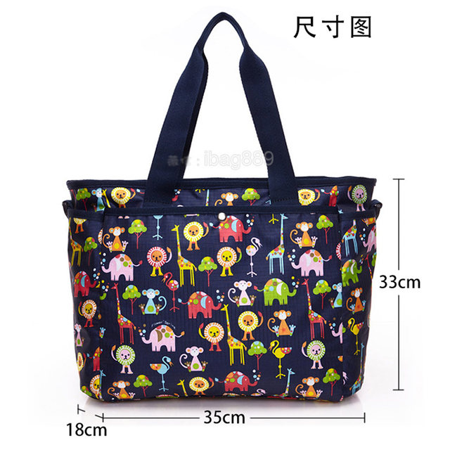 Tang Wei's same style lightweight waterproof large-capacity handbag shoulder crossbody multi-pocket fashionable mommy bag mother and baby bag