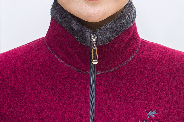 Middle -aged and elderly women's puffy jacket Mom in autumn and winter sweater shaking fleece thickened plus velvet jacket large coat jacket
