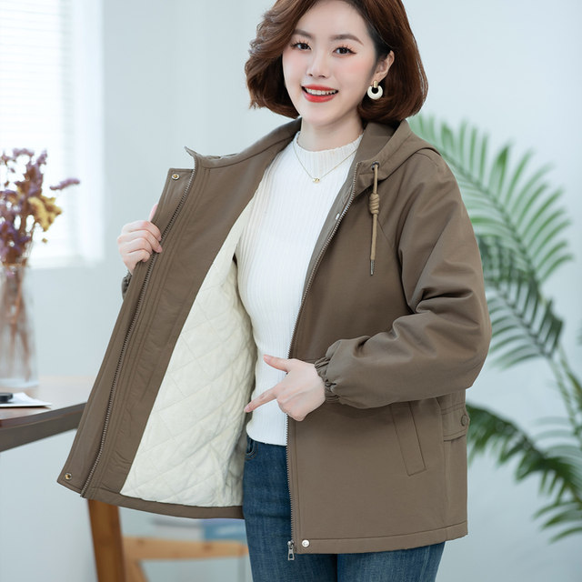 
2025 autumn and winter new style quilted thickened jacket for middle-aged women, large size loose hooded cotton coat, mother's wear
