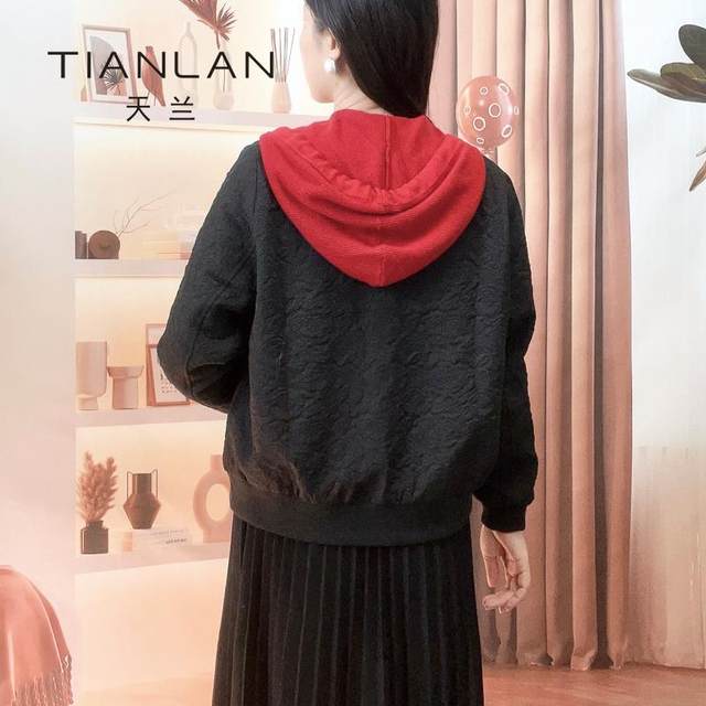 Tianlan Women's Wear 2024 Winter New Fashion Versatile Temperament Mom Wear Commuting Women's Casual Jacket
