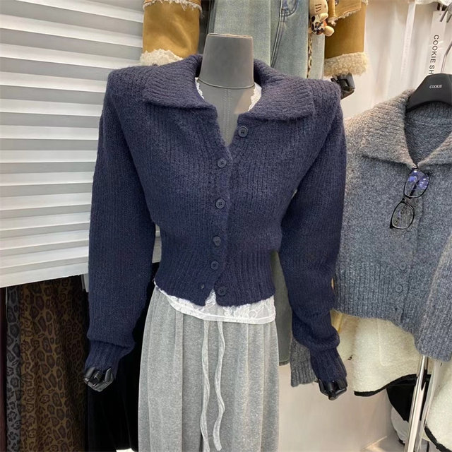 2025 spring French temperament short waist-hugging solid color sweater small fragrance lapel single-breasted knitted cardigan for women