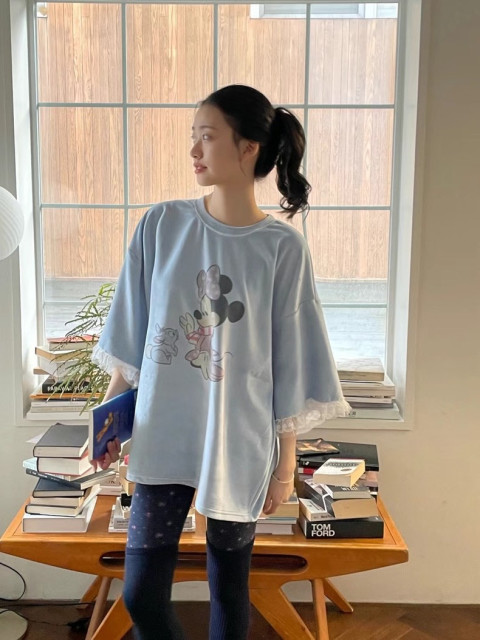 Now Korean authentic purchasing agent for women 2025 spring new fashion cartoon Mickey age-reducing lace lace 7-point short sleeves